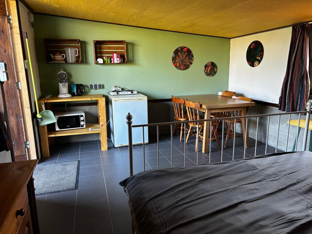 Trekkershut, Schuilstal, Zen Ranch, Elim, Drenthe, Camping Drenthe, Camping Hoogeveen